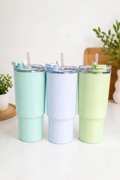 1800ml Plastic Tumbler With Handle & Lid
